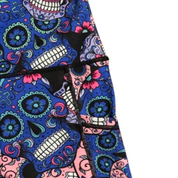 NWOT CVG Consistently Varied Gear Sugar Skull Blue/Pink 5" Leg Shorts - Picture 4 of 9